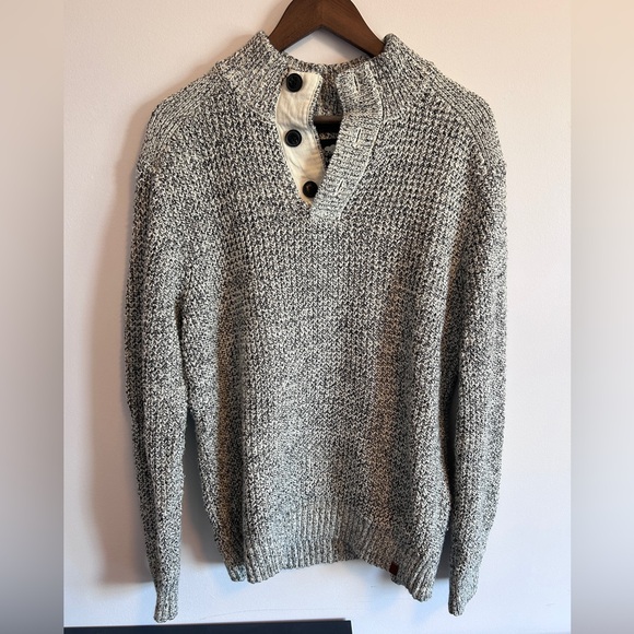 Roots Sweater - Picture 1 of 5